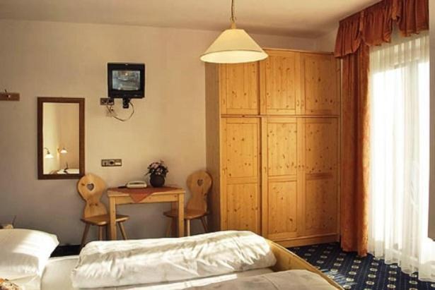 Hotel Silvesterhof Dobbiaco Phòng bức ảnh