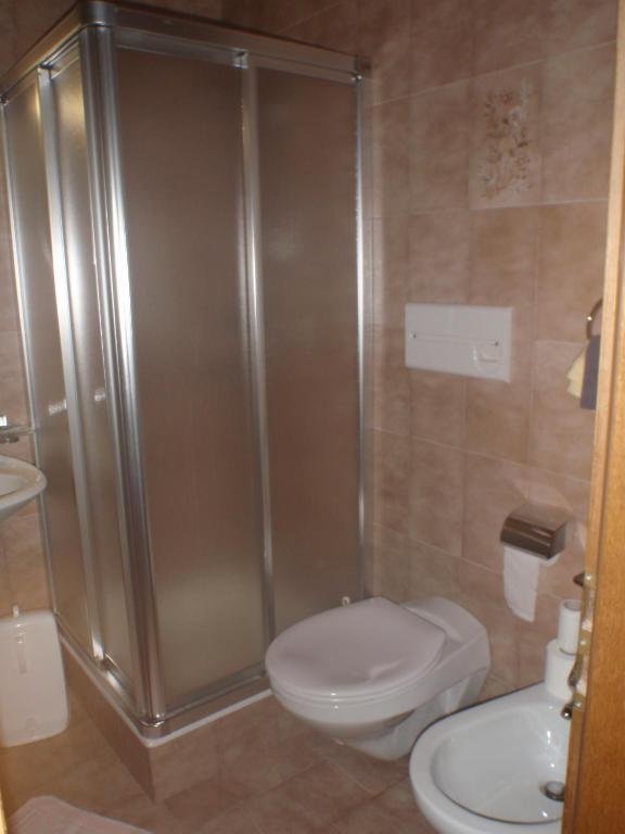 Hotel Silvesterhof Dobbiaco Phòng bức ảnh