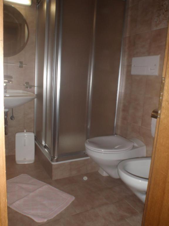 Hotel Silvesterhof Dobbiaco Phòng bức ảnh